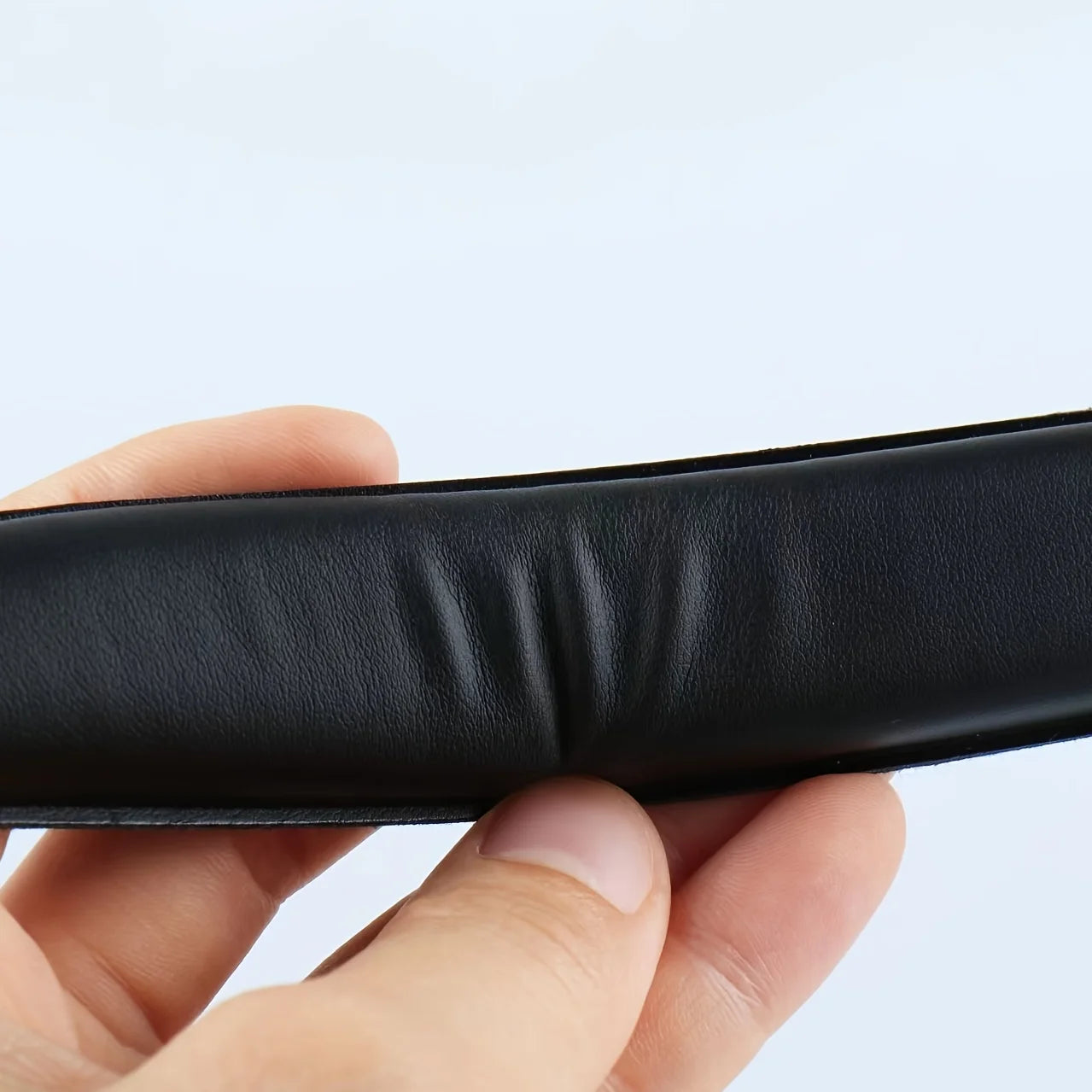 HUNDAI Facial Interface & Face Cover Pad for Oculus Quest 2/3S, Sweat-Proof PU Foam Cushion - VR Accessories for Meta Quest 2/3S